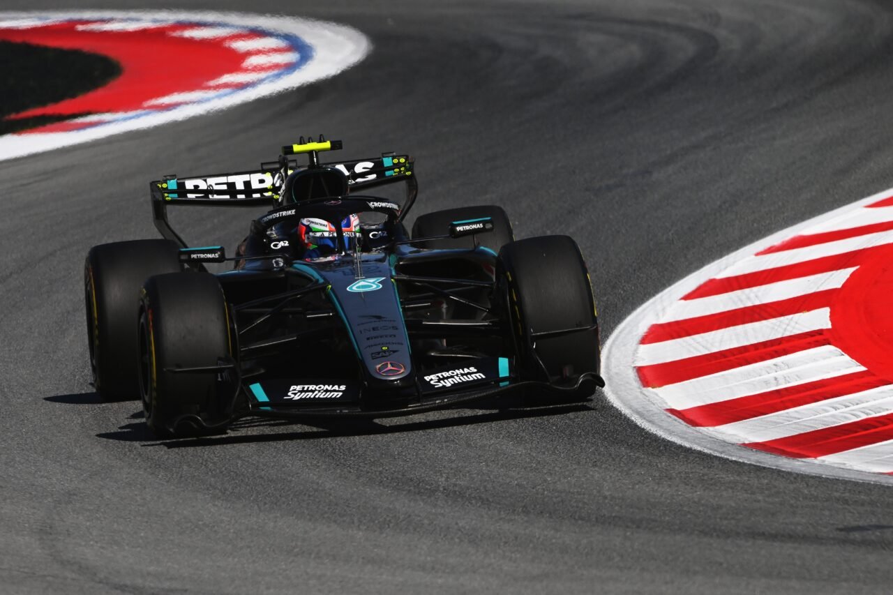 Kimi Antonelli Mercedes W17 GP Barcellona-Catalunya 2026 azione